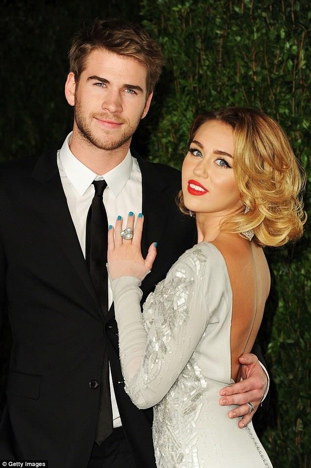 Chuyen tinh 10 nam cua Miley Cyrus va Liam Hemsworth truoc chia tay-Hinh-7