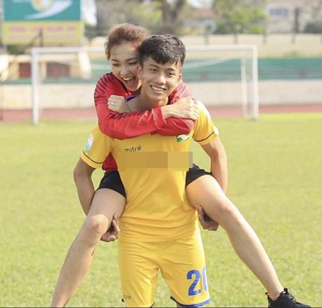 Ngoc Nu an y chuyen cuoi xin, fan dong loat goi ten Van Duc-Hinh-2