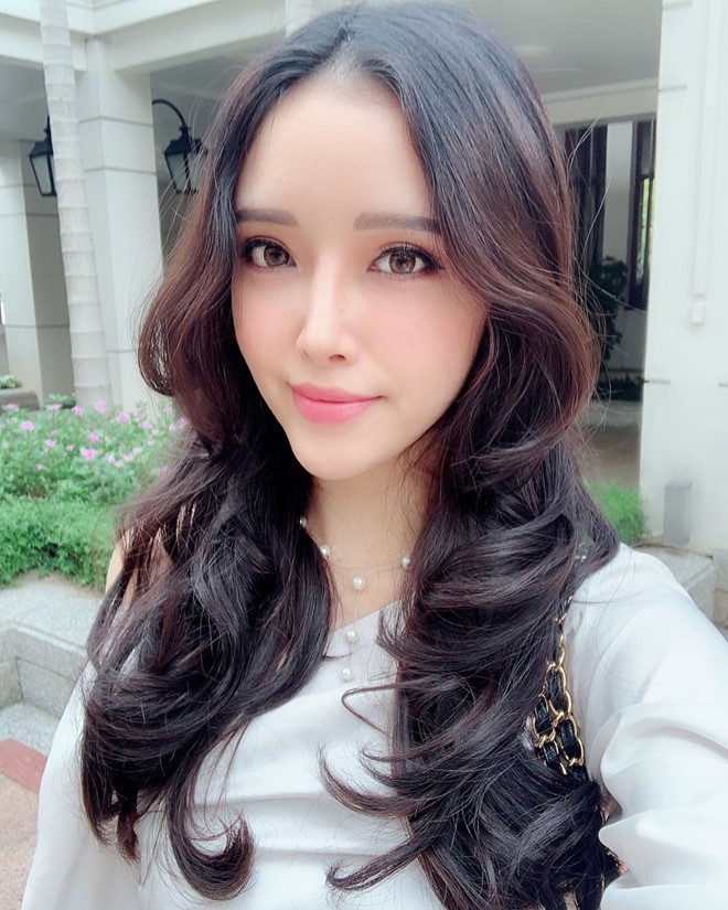 Em gai Mai Phuong Thuy va chi em cua cac hoa hau, a hau Viet-Hinh-9