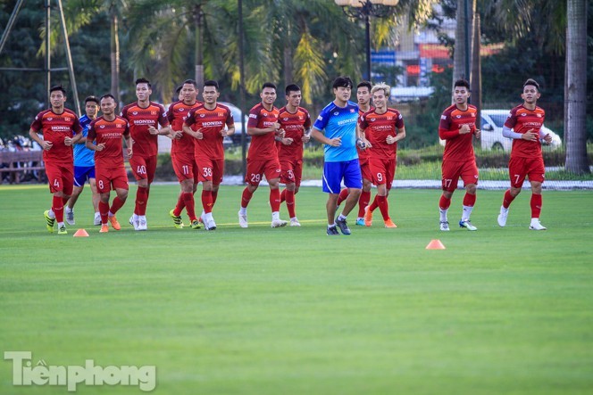 Phan Van Duc bat ngo 'tro lai' doi tuyen Viet Nam