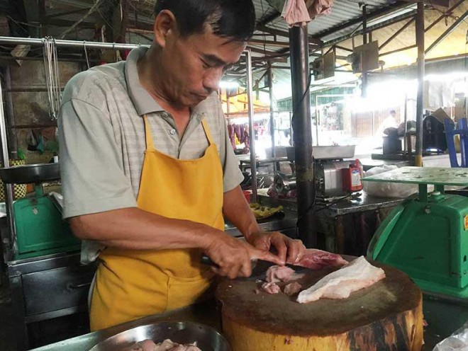 Choang vang vi gia bun bo, banh mi… 