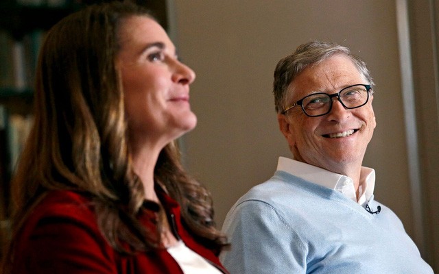 Tai sao Bill Gates giau nhat nhi TG van thuong xuyen rua bat cho vo?