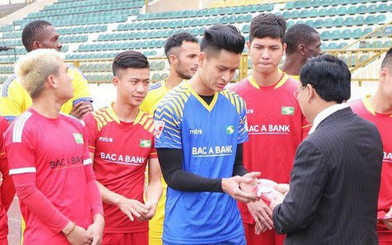 He lo muc thuong Tet 2020 cua cac CLB tai V-League