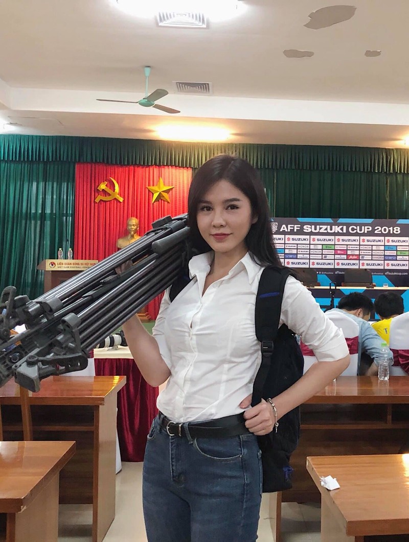 Nu MC the thao Thu Hoai co cuoc song day mo uoc tuoi 30-Hinh-13