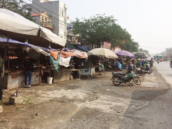 Ha Noi cong bo them ca nhiem COVID-19 tieu thuong meo mat