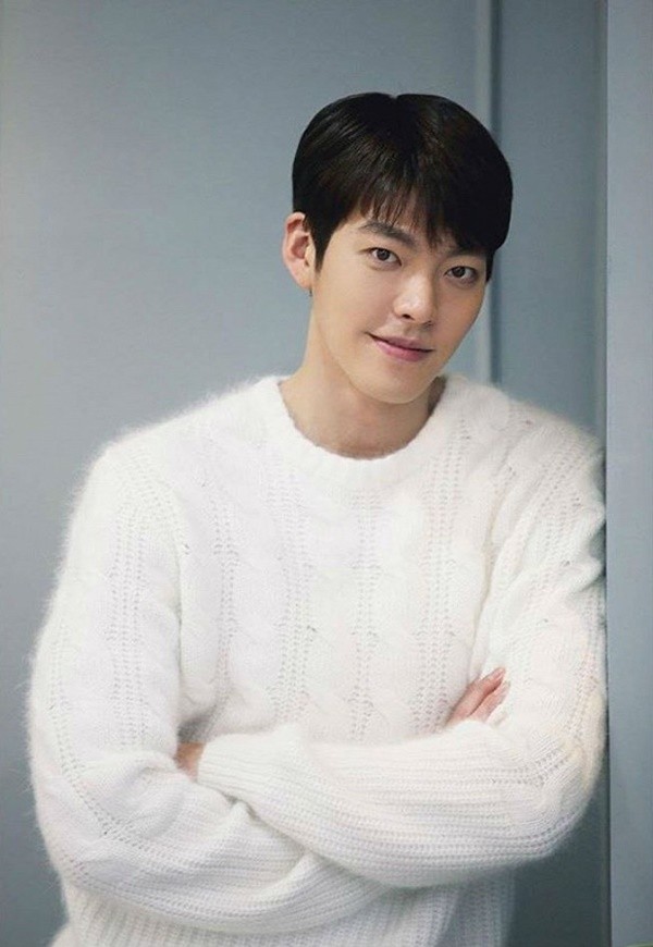 Kim Woo Bin: Chuan bi tai xuat lai dung luc dich COVID-19 bung phat