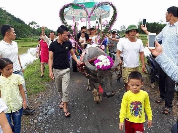 Man ruoc dau doc, nguoi xung phong di dau moi thu hut hon ca-Hinh-5