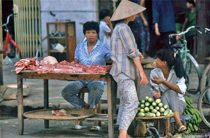 Nhip song Ha Noi qua nhung khu cho pho co nhung nam 1990-Hinh-7