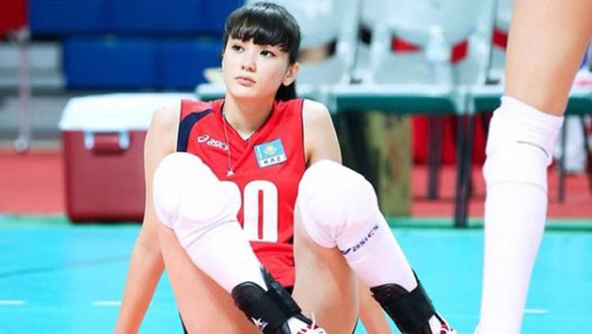 Thien than bong chuyen Sabina Altynbekova lan san dien anh?-Hinh-2