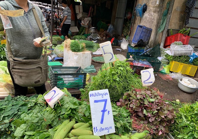 Mua 10.000 dong du rau xanh an ca ngay cho gia dinh-Hinh-4