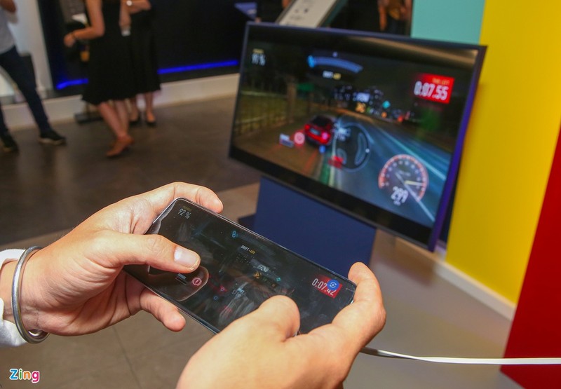 Samsung dua TV vuot khoi dinh nghia truyen thong-Hinh-8