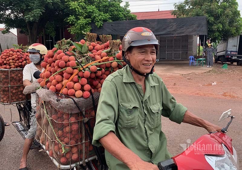 Khu cho dai 20km, 4.000 ty trao tay qua mau giay nho-Hinh-13