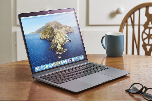 Apple bat dau ban MacBook Air 2020 refurbished gia re