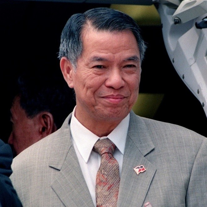 Tu nguoi gac cong toi CEO Philippine Airlines, Lucio Tan la ai-Hinh-3