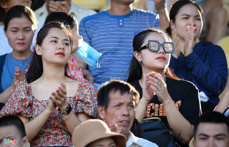 Vo cua hang loat cau thu noi tieng cung hoi tu tai san Vinh-Hinh-2