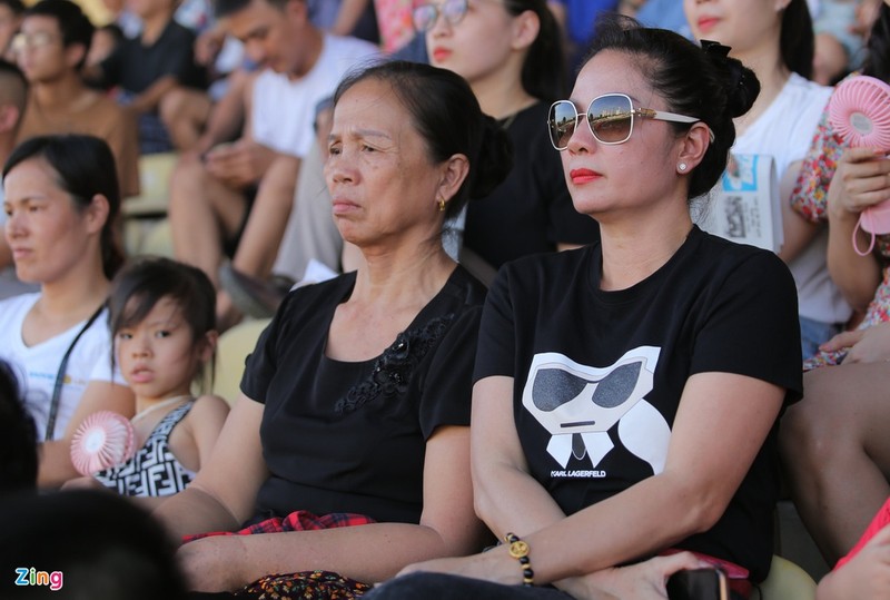 Vo cua hang loat cau thu noi tieng cung hoi tu tai san Vinh-Hinh-4