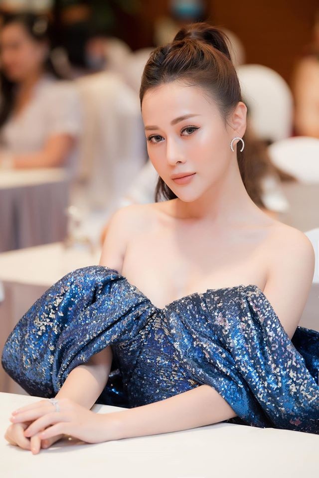 Anh ngay moi vao nghe cua Phuong Oanh-Hinh-2