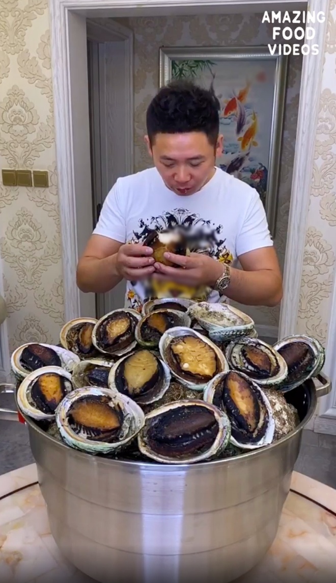 Khi Mukbang bien tuong tro thanh tro 