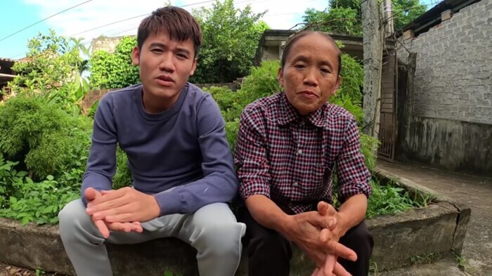 'Con dai cai mang', kenh ba Tan Vlog 'tuot view' the tham-Hinh-2