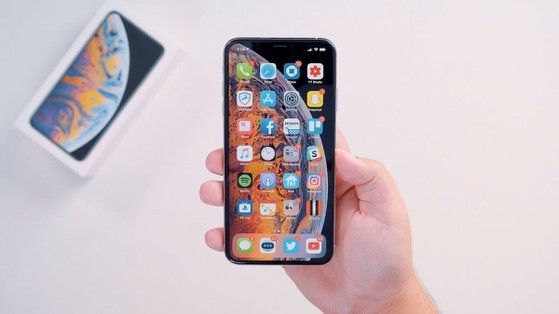 iPhone XS 64 GB giam gia manh