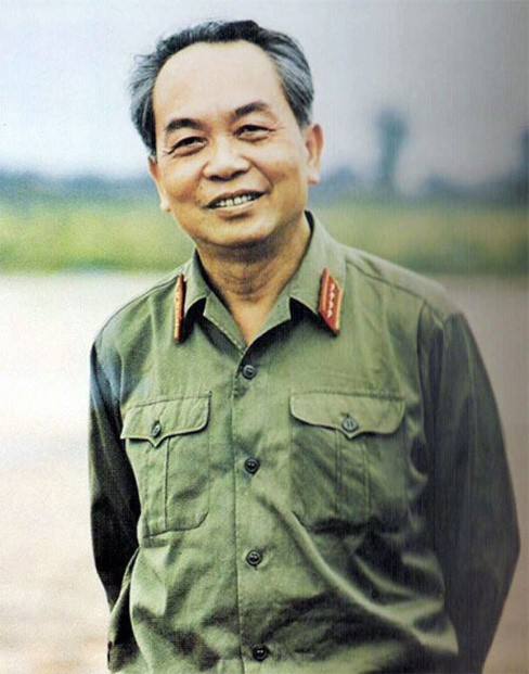 Dai tuong Vo Nguyen Giap bat khoc khi lan dau xa me-Hinh-2