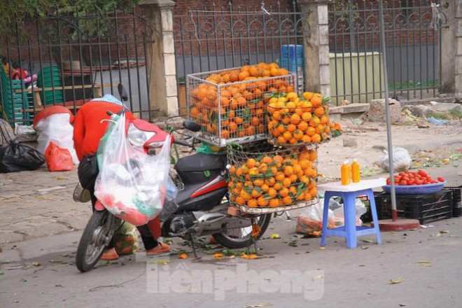 Hoa qua gia re khong ro nguon goc ban tran lan tren pho Ha Noi-Hinh-5