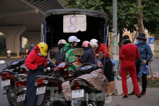 Hoa qua gia re khong ro nguon goc ban tran lan tren pho Ha Noi-Hinh-7