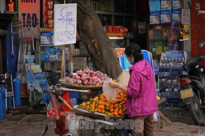 Hoa qua gia re khong ro nguon goc ban tran lan tren pho Ha Noi-Hinh-8