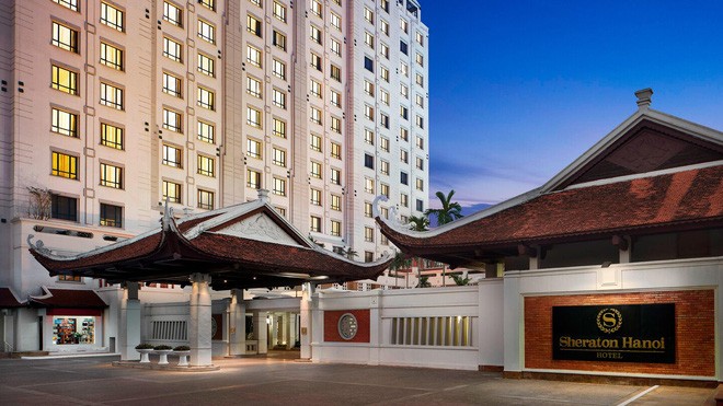 Qua khu lan dan sau ve hao nhoang cua khach san Sheraton Ha Noi