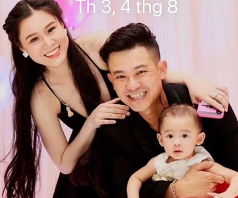 Phan Dinh Tung va Tuan Hung doi chat voi ba xa Van Quang Long-Hinh-2