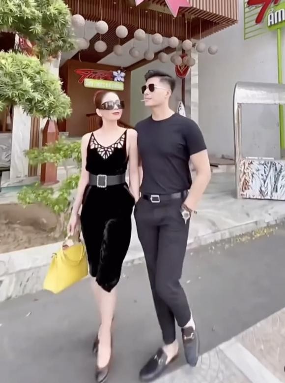 Hanh dong kho hieu cua Le Quyen va Lam Bao Chau khi dao pho