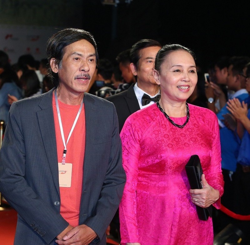 NSND Bui Bai Binh tuoi 65 song an vui ben vo-Hinh-2