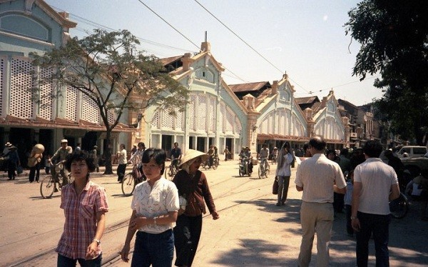 Hinh anh Ha Noi thoi bao cap: Binh yen va than thuoc-Hinh-4