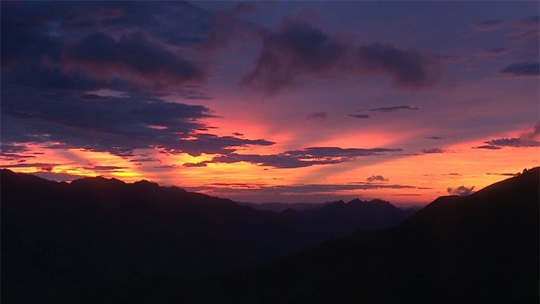 Vung cao Hang Dong: diem den du lich hoang so day hap dan-Hinh-10