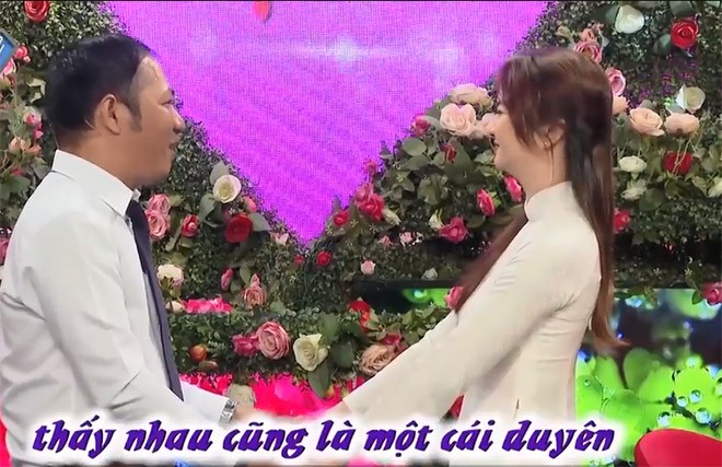 Nu duoc si chua tung yeu di hen ho khien ai cung xuyt xoa-Hinh-8