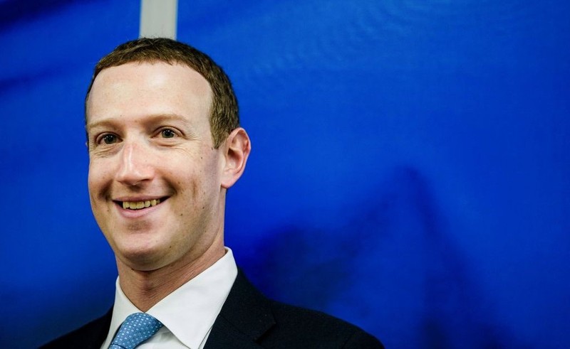 Nhan vien Facebook mat long tin vao Mark Zuckerberg