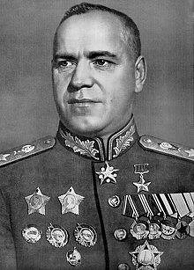 Tai sao Nguyen soai Zhukov lai tham gia bat trum KGB Beria?-Hinh-3