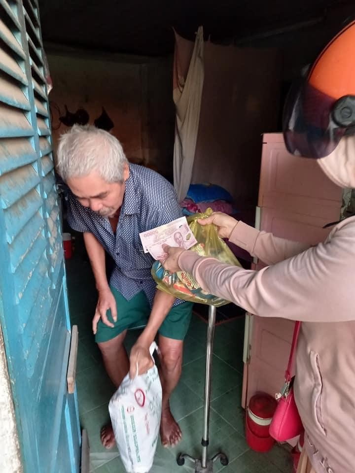 Thuy Tien “choang vang” vi dua me bao nhieu tien cung het-Hinh-5