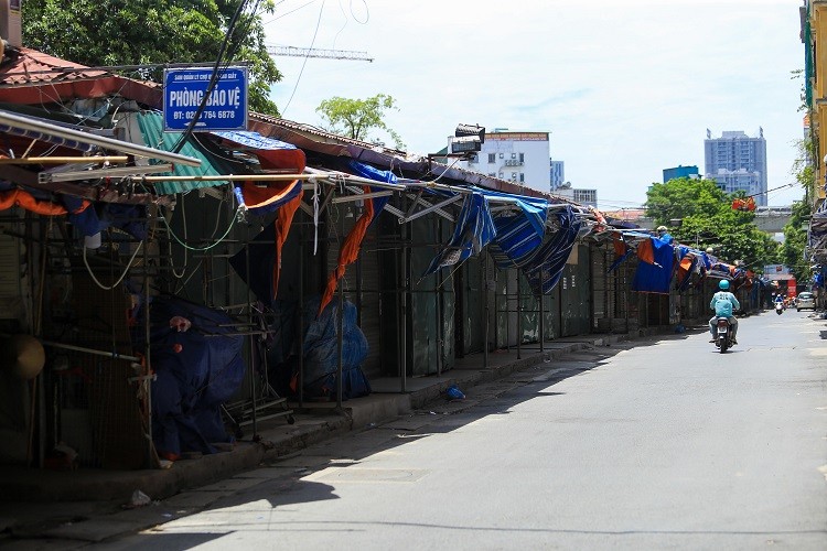 Cảnh tượng lạ chưa từng thấy tại “siêu chợ sinh viên” lớn nhất Hà Nội - 3