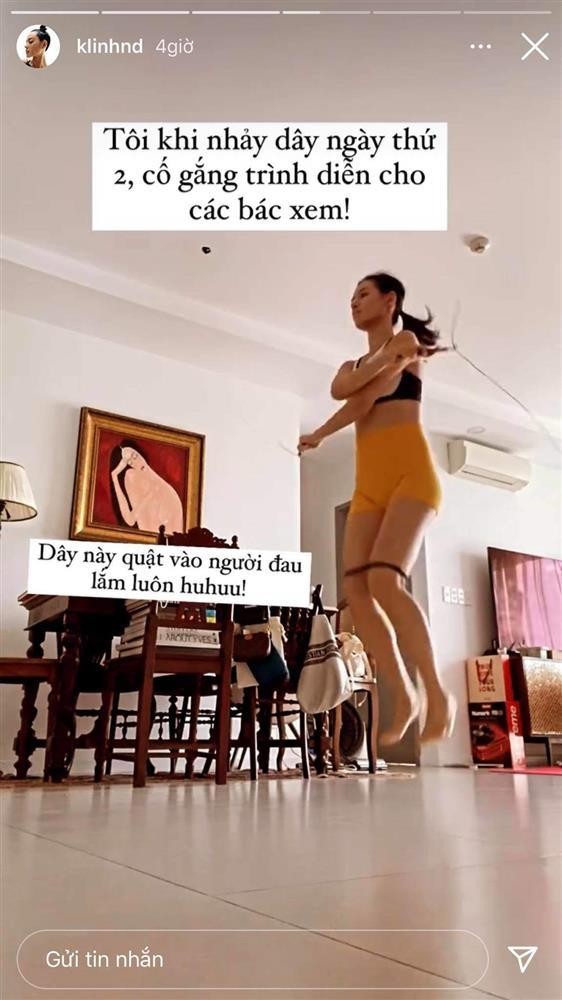 Ky Duyen, Ngoc Trinh giu eo be teo nho 