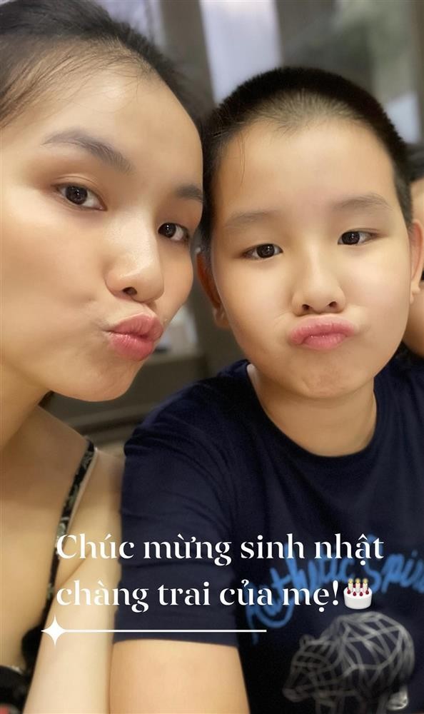 Quy tu 11 tuoi cua hoa hau Thuy Lam phong phao kho nhan ra-Hinh-5