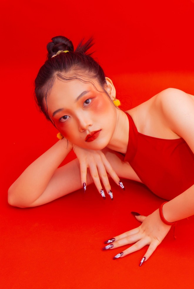 Bộ ảnh Trung thu trong mùa dịch của nữ sinh Kinh tế Quốc dân - Hình 3 Bo anh Trung thu trong mua dich cua nu sinh Kinh te Quoc dan-Hinh-3