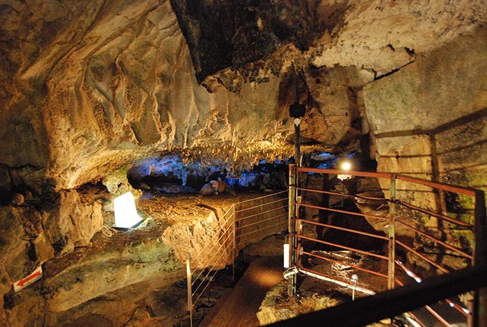 10 hang động đá vôi kỳ diệu hàng triệu năm tuổi ở Nhật 8