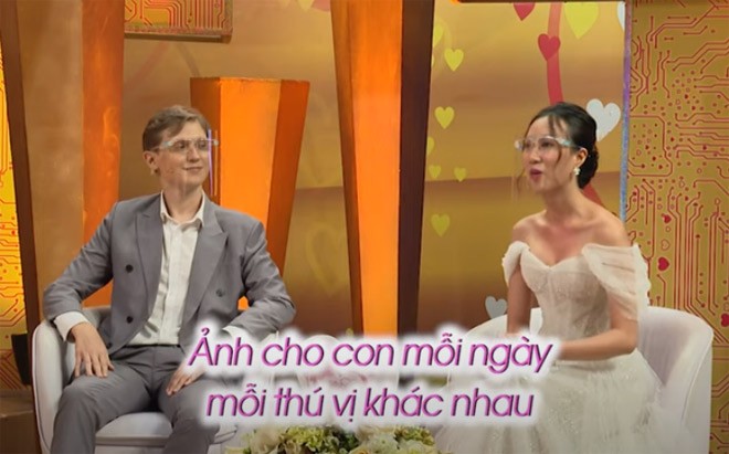 Quen trai Tay vai ngay, co gai tu nguyen xach quan ao sang o chung-Hinh-8