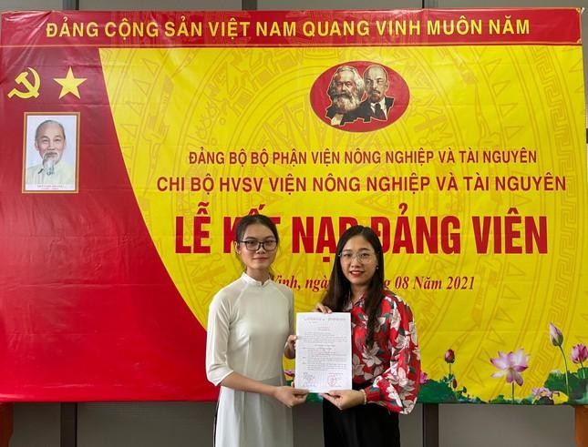 Vuot len moi hoan canh de tien buoc thanh cong-Hinh-7