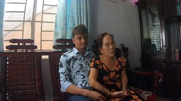 Cuoc song sau 2 nam cap vo chong lech nhau 41 tuoi o Dong Nai-Hinh-2