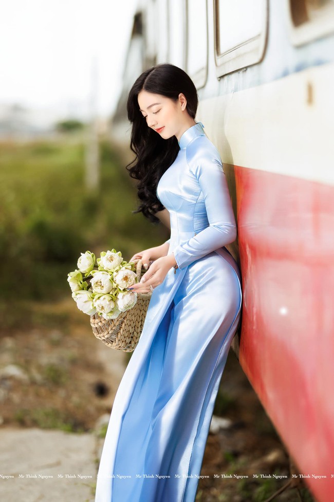 Co gai mac ao dai dep nhu Mai Phuong Thuy-Hinh-5