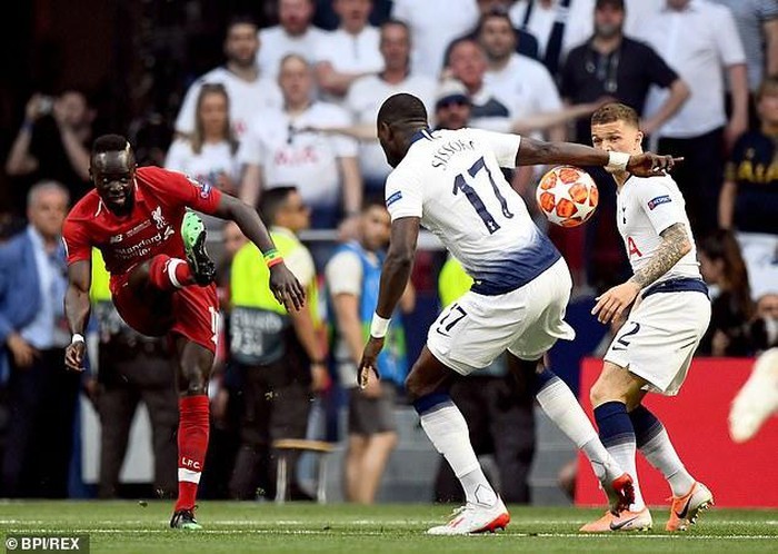 Liverpool vo dich Champions League, thang 2-0 truoc Tottenham-Hinh-3