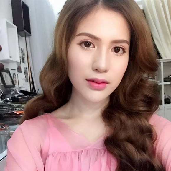 Viet Anh dang anh trong con ro nghi van tai hop, vo cu len tieng nhung bi 