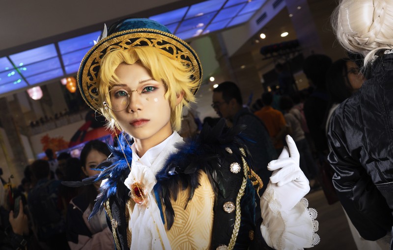 Chang trai Ha Noi kiem chuc trieu dong/thang nho ban do cosplay